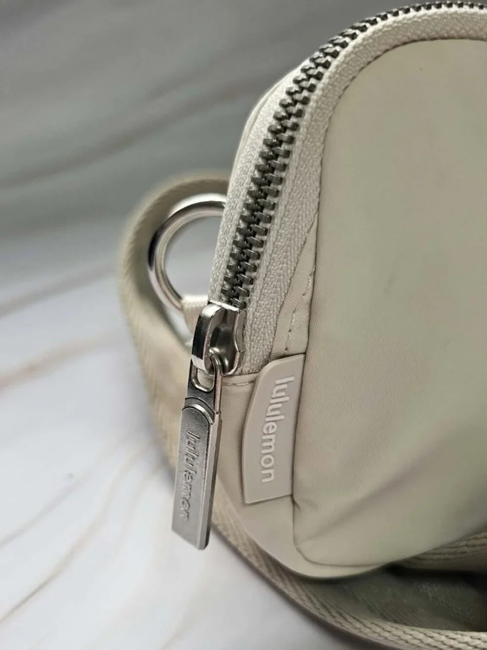 Lululemon Everywhere Cream Beige Belt Bag